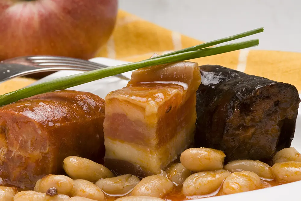 Gastronomía Fabada asturiana